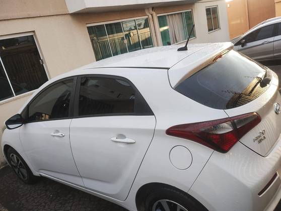 HYUNDAI HB20 1.0 COMFORT PLUS 12V FLEX 4P MANUAL